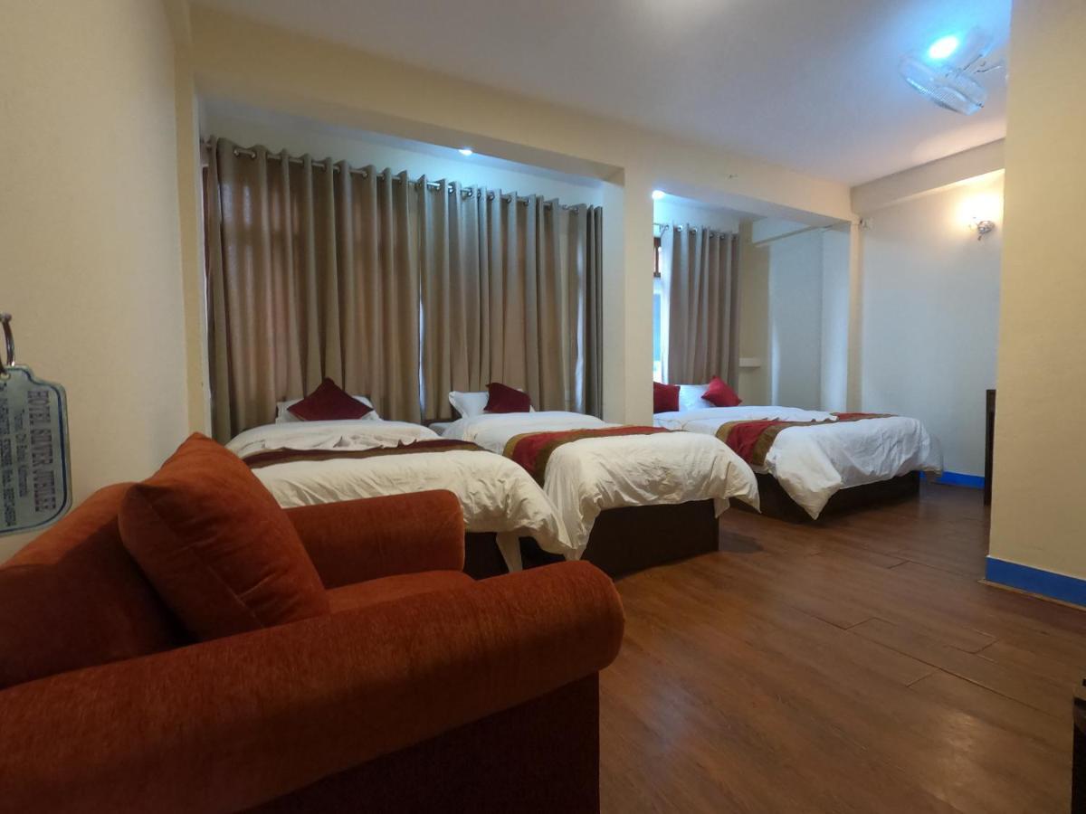Hotel Silver Jubilee Catmandu Exterior foto